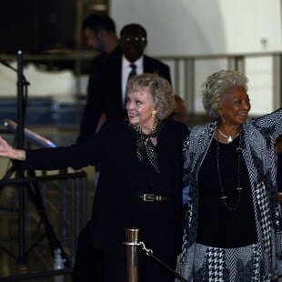 ΤΖΟΥΝ ΛΟΚΧΑΡΤ ΗΘΟΠΟΙΟΣ