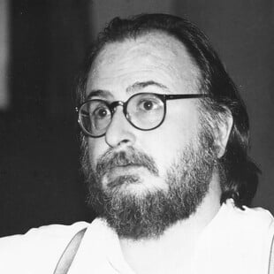 Μεγαλώνοντας με τους «Κωλοέλληνες»