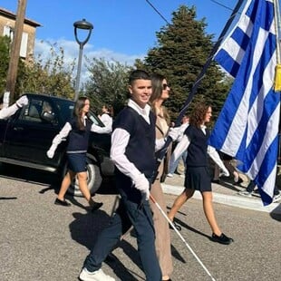 28Η ΟΚΤΩΒΡΙΟΥ ΠΑΡΕΛΑΣΗ ΑΓΡΙΝΙΟ