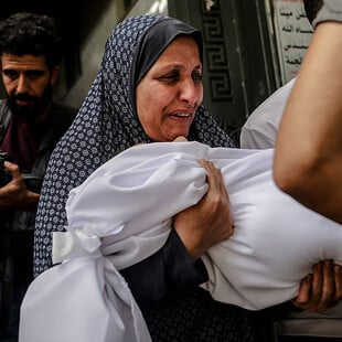 Γάζα: 104 νεκροί από τις φονικές ισραηλινές επιδρομές - Δεν τίθεται κίνδυνος για την εκεχειρία λέει ο Τραμπ