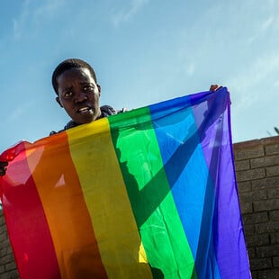  «Παγίδες» και βασανιστήρια: Οι κίνδυνοι που αντιμετωπίζουν τα ΛΟΑΤΚΙ+ άτομα στη Γκάνα