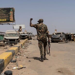 Σουδάν: Ο ηγέτης των παραστρατιωτικών λέει ότι θέλει «ενότητα» που θα την επιτύχει «με ειρήνη ή με πόλεμο»