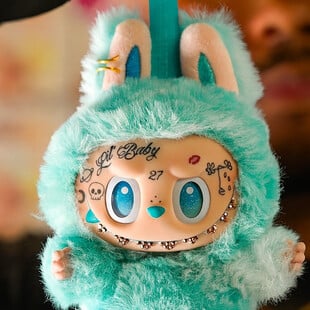 Ξυπνώντας στις 3:30 το πρωί για ένα Labubu