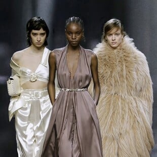 Η Grace Wales Bonner στην Hermès, o Kim Jones στον Bosideng. Αρχίζει μήπως να το ξαναβρίκει η μόδα; 