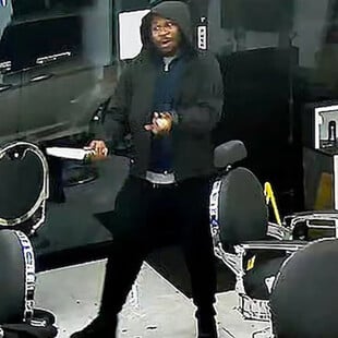 Βρετανία: Η αστυνομία είχε ταυτοποιήσει τον δράστη πριν από την επίθεση με μαχαίρι στο τρένο