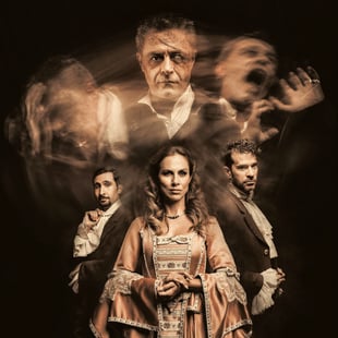 Ο «Άνθρωπος χωρίς όνομα» επιστρέφει στο Θέατρο Αποθήκη για δεύτερη χρονιά