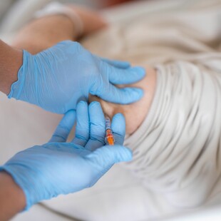 Γερμανία: Νοσηλευτής καταδικάστηκε για τη δολοφονία 10 ασθενών - Χορηγούσε θανατηφόρες ενέσεις για να «ελαφρύνει» τη βάρδιά του