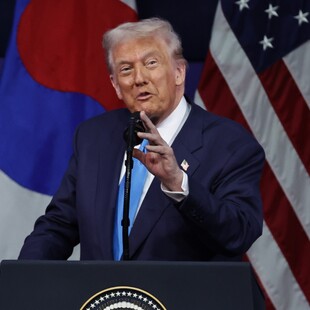 ΝΤΟΝΑΛΝΤ ΤΡΑΜΠ 