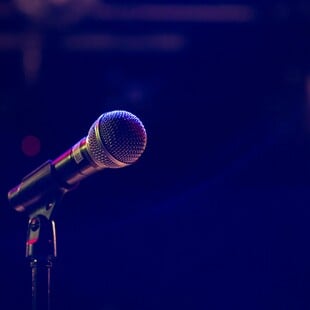 Συνελήφθη ο γνωστός τενόρος για τον ξυλοδαρμό του 15χρονου γιου του: Τι κατήγγειλε η εν διαστάσει σύζυγός του