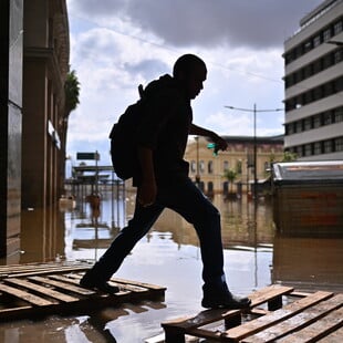 ΟΗΕ: 250 εκατομμύρια άνθρωποι εκτοπίστηκαν την τελευταία δεκαετία λόγω κλιματικών καταστροφών