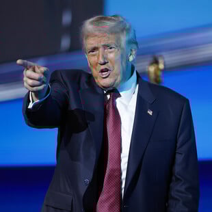 Τραμπ εναντίον BBC, σημειώσατε άσσο 