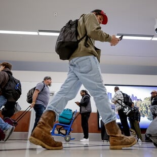 Χάος στα αεροδρόμια των ΗΠΑ: Πάνω από 1.200 πτήσεις ακυρώθηκαν την Τρίτη λόγω Shutdown