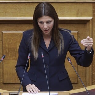 Ζαχαράκη προς Πελετίδη: «Να ξεκαθαρίσει αν θέλει το πρόγραμμα ‘Μαριέττα Γιαννάκου’ στα σχολεία της Πάτρας»