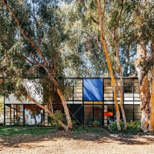 Μια σπάνια ματιά στο εσωτερικό του Eames House