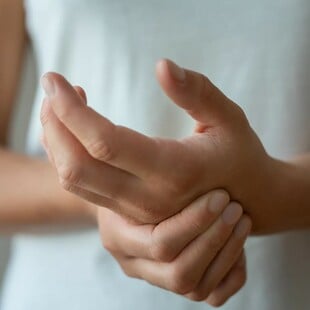 Ο ιός Epstein-Barr φαίνεται να πυροδοτεί την εμφάνιση του λύκου, σύμφωνα με επιστήμονες