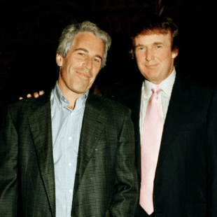 «Ξέρω πόσο βρόμικος είναι, μπορώ να τον ρίξω»: Τι έγραφε ο Έπσταϊν για τον Τραμπ το 2018