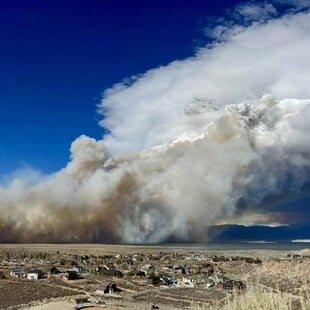 Καλιφόρνια: Μεγάλη πυρκαγιά και καταιγίδες πλήττουν την αμερικανική πολιτεία