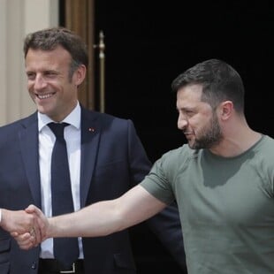 Ο Εμανουέλ Μακρόν θα συναντηθεί με τον Βολοντίμιρ Ζελένσκι στο Παρίσι