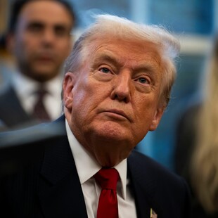 BBC: «Δεν υπέστη ζημιά ο Τραμπ, το μοντάζ έγινε για λόγους συντομίας»