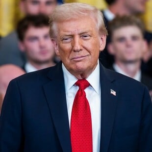 Ντόναλντ Τραμπ: «Θα τους μηνύσουμε» - Κινείται νομικά κατά του BBC παρά τη συγγνώμη του