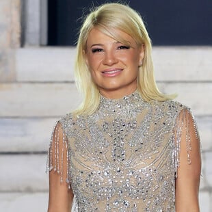 Η Φαίη Σκορδά περπάτησε στην Εβδομάδας Μόδας