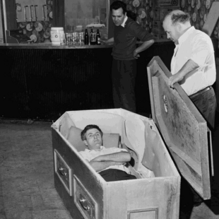 Η απίστευτη ιστορία του εργάτη που έμεινε θαμμένος ζωντανός σε φέρετρο για 61 ημέρες παρουσιάζεται σε νέο ντοκιμαντέρ