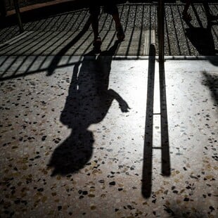 Λουτράκι: ΕΔΕ για τη δασκάλα που κατήγγειλε 6χρονο μαθητή για θωπεία 