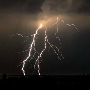 Κακοκαιρία Adel: Σε κλοιό επικίνδυνων φαινομένων τα επόμενα 24ωρα η χώρα - Οι μετεωρολόγοι προειδοποιούν