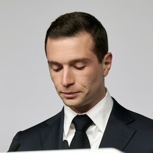 ΖΟΡΝΤΑΝ ΜΠΑΡΝΤΕΛΑ ΕΜΑΝΟΥΕΛ ΜΑΚΡΟΝ ΓΑΛΛΙΑ ΔΗΜΟΣΚΟΠΗΣΗ