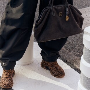 ASH FW25: Η άγρια, ρομαντική επανάσταση της νέας Bold Type θηλυκότητας