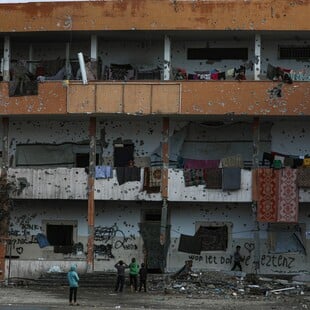 Γάζα: Οι μαθητές επιστρέφουν στο σχολείο - «Δεν έχουμε βιβλία, οι βιβλιοθήκες έχουν βομβαρδιστεί»