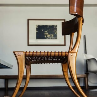 Ένα σπίτι γεμάτο με αριστουργηματικά έπιπλα Σαρίδη