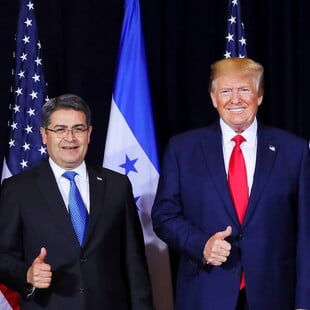 Ο Τραμπ υπόσχεται χάρη στον πρώην πρόεδρο της Ονδούρας, καταδικασμένο για διακίνηση ναρκωτικών