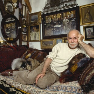 Ο κόσμος του Ανδρέα Βουτσινά ζωντανεύει ξανά σε μια σπάνια εκθεση 