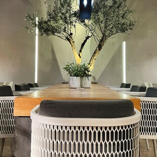 Moma Urban Eatery & Bar: Μια κουζίνα χωρίς χρονικούς περιορισμούς σε μυεί στις γεύσεις της πόλης