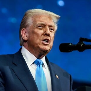 Ο γιατρός του Λευκού Οίκου έδωσε στη δημοσιότητα τις ιατρικές εξετάσεις του Τραμπ