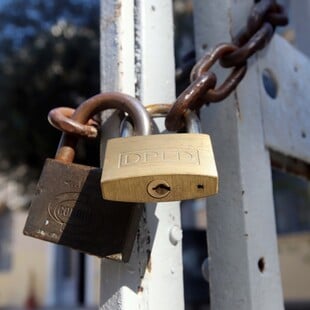 ΚΛΕΙΣΤΑ ΣΧΟΛΕΙΑ ΣΗΜΕΡΑ ΚΑΚΟΚΑΙΡΙΑ BYRON