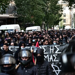 Αλέξης Γρηγορόπουλος: Σε εξέλιξη η πρώτη πορεία στη μνήμη του - Κλειστές Πανεπιστημίου και Σταδίου