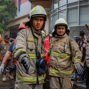 ΙΝΔΟΝΗΣΙΑ ΦΩΤΙΑ ΝΕΚΡΟΙ