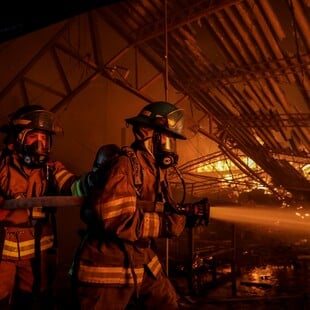 Ρωσία: Μεγάλη φωτιά σε αγορά στην Αγία Πετρούπολη - Ένας νεκρός 