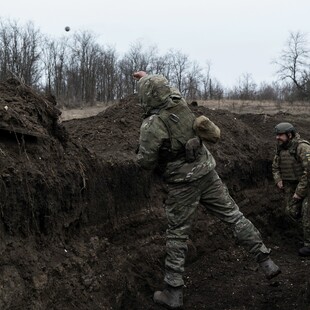 Ουκρανία: Καμία κατάπαυση πυρός χωρίς πλήρη ρωσικό έλεγχο του Ντονμπάς, λέει το Κρεμλίνο