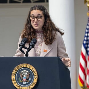 Πανεπιστήμιο Brown: Δύο επιζώντες της επίθεσης είχαν βρεθεί ξανά σε ένοπλες επιθέσεις