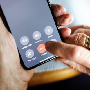 ΑΠΑΤΗ ΤΗΛΕΦΩΝΗΜΑ ΟΛΛΑΝΔΙΑ ΠΟΛΩΝΙΑ ΚΛΗΣΗ