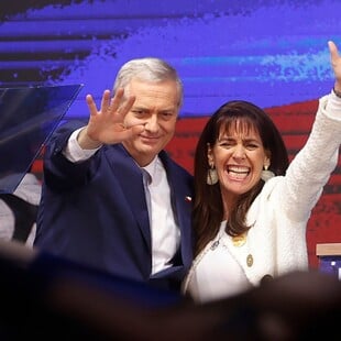 ΕΚΛΟΓΕΣ ΧΙΛΗ ΧΟΣΕ ΑΝΤΟΝΙΟ ΚΑΣΤ