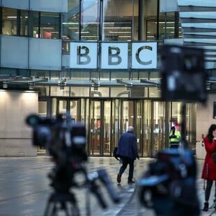 Το BBC δεσμεύεται να υπερασπιστεί τον εαυτό του ενάντια στην αγωγή ύψους 10 δισ. δολαρίων του Τραμπ