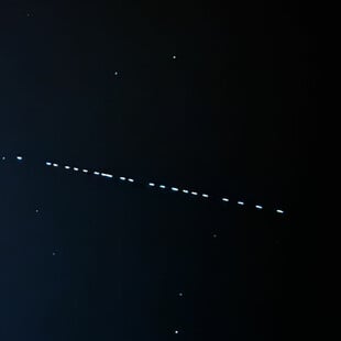 ΔΟΡΥΦΟΡΟΙ ΕΛΟΝ ΜΑΣΚ ΣΥΓΚΡΟΥΣΗ ΚΙΝΑ