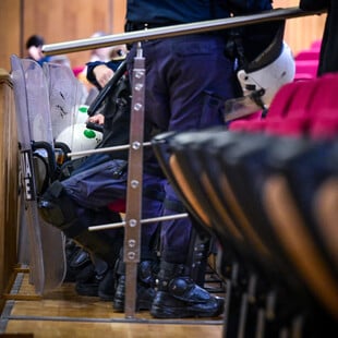 ΧΡΥΣΗ ΑΥΓΗ ΔΙΚΗ ΕΝΟΧΗ ΕΙΣΑΓΓΕΛΕΑΣ