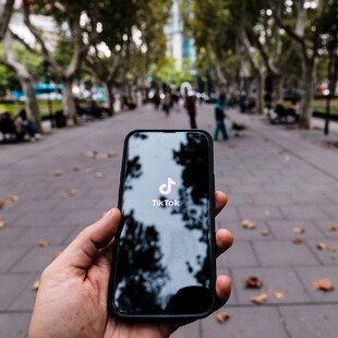 TikTok: Η ιδιοκτήτρια εταιρεία ByteDance υπέγραψε συμφωνίες για να αποφύγει την απαγόρευση στις ΗΠΑ