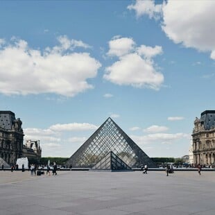 Λούβρο: Άνοιξε ξανά το μουσείο αφού ψηφίστηκε ο τερματισμός των απεργιακών κινητοποιήσεων