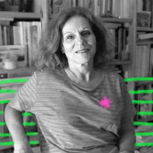 ΕΠΕΞ Το πίσω ράφι/ Έλενα Χουζούρη «Δυο φορές αθώα»